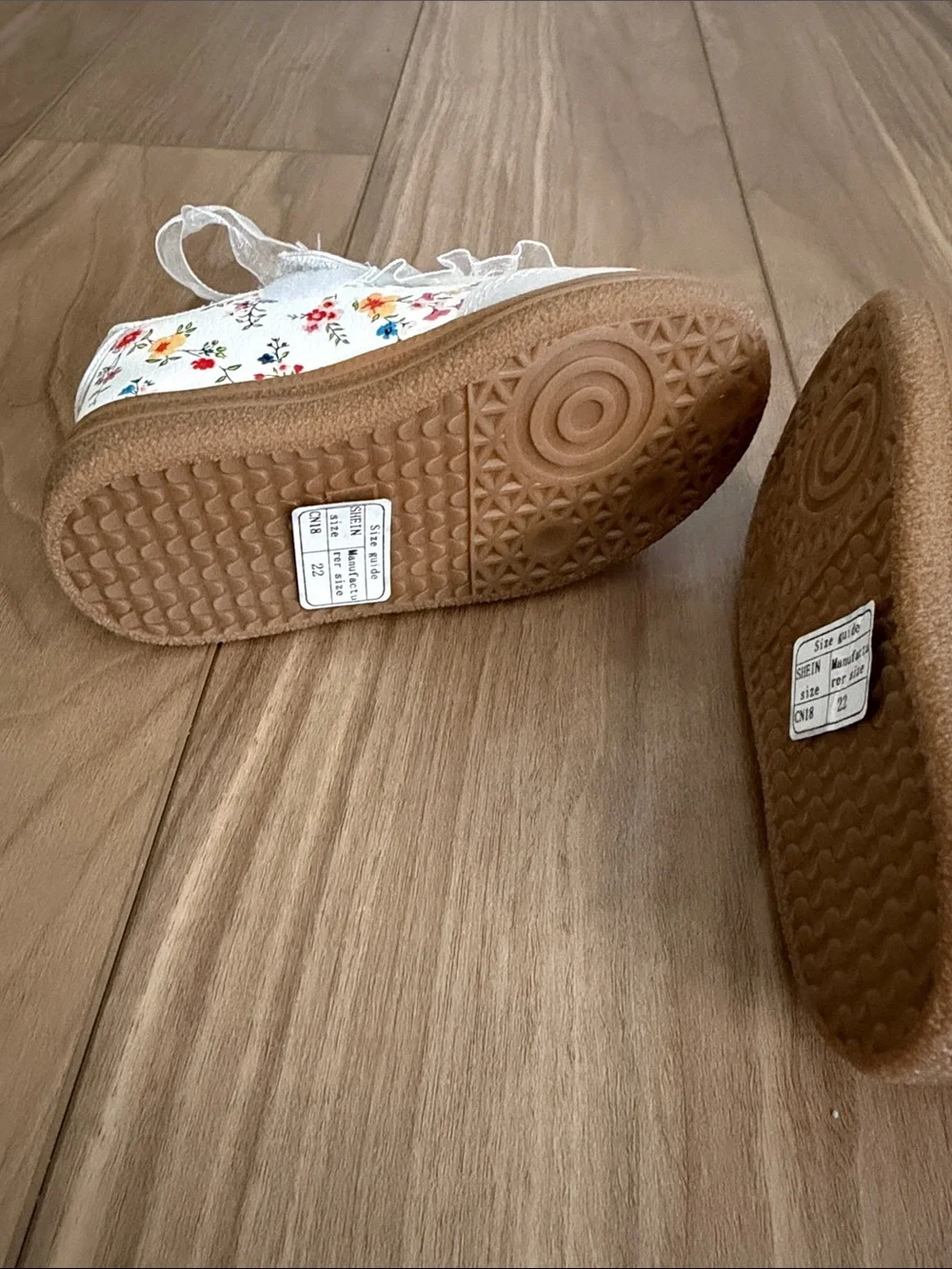 Kids Floral Accent White and Brown Sneakers